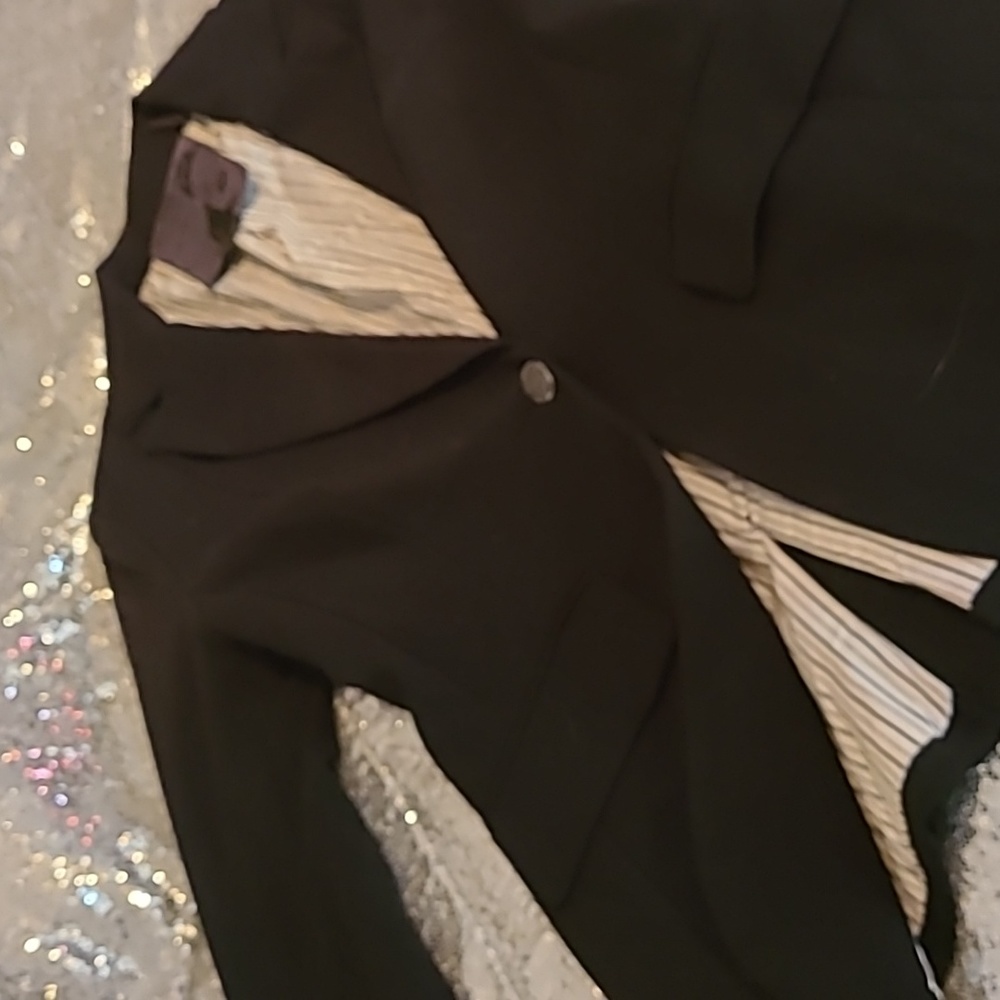 "Guess" Tailored, Lined Black Jacket.